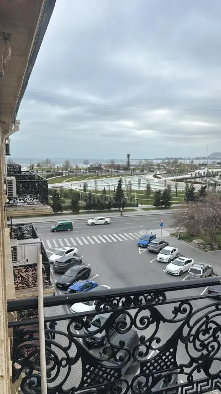 Kirayə verilir 2 otaqlı mənzil 55 m²