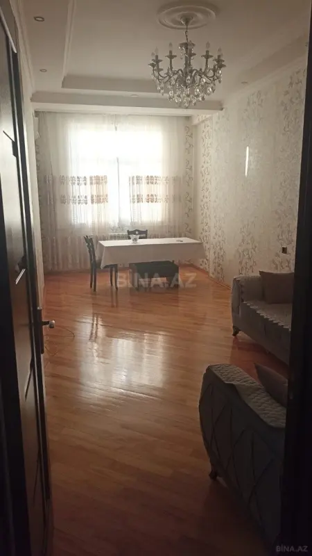 Kirayə verilir 2 otaqlı mənzil 62 m²