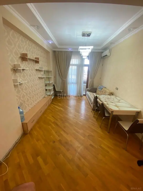 Kirayə verilir 2 otaqlı mənzil 55 m²