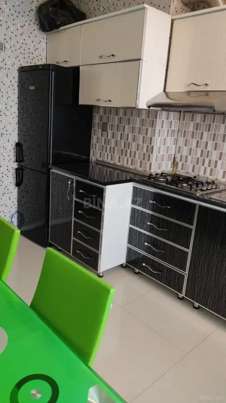 Satılır 2 otaqlı mənzil 80 m²