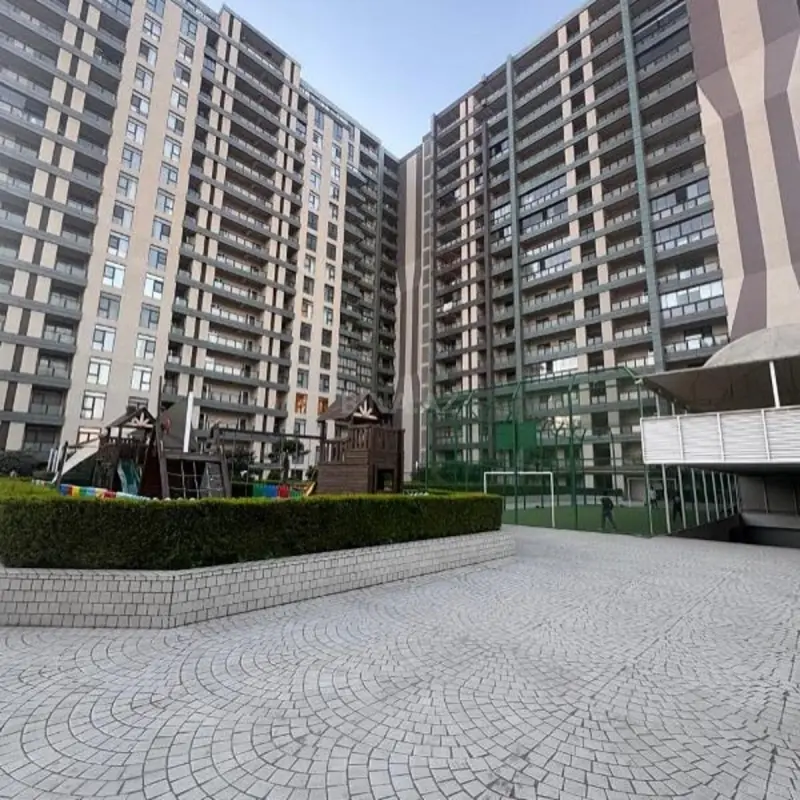 Satılır 2 otaqlı mənzil 84 m²