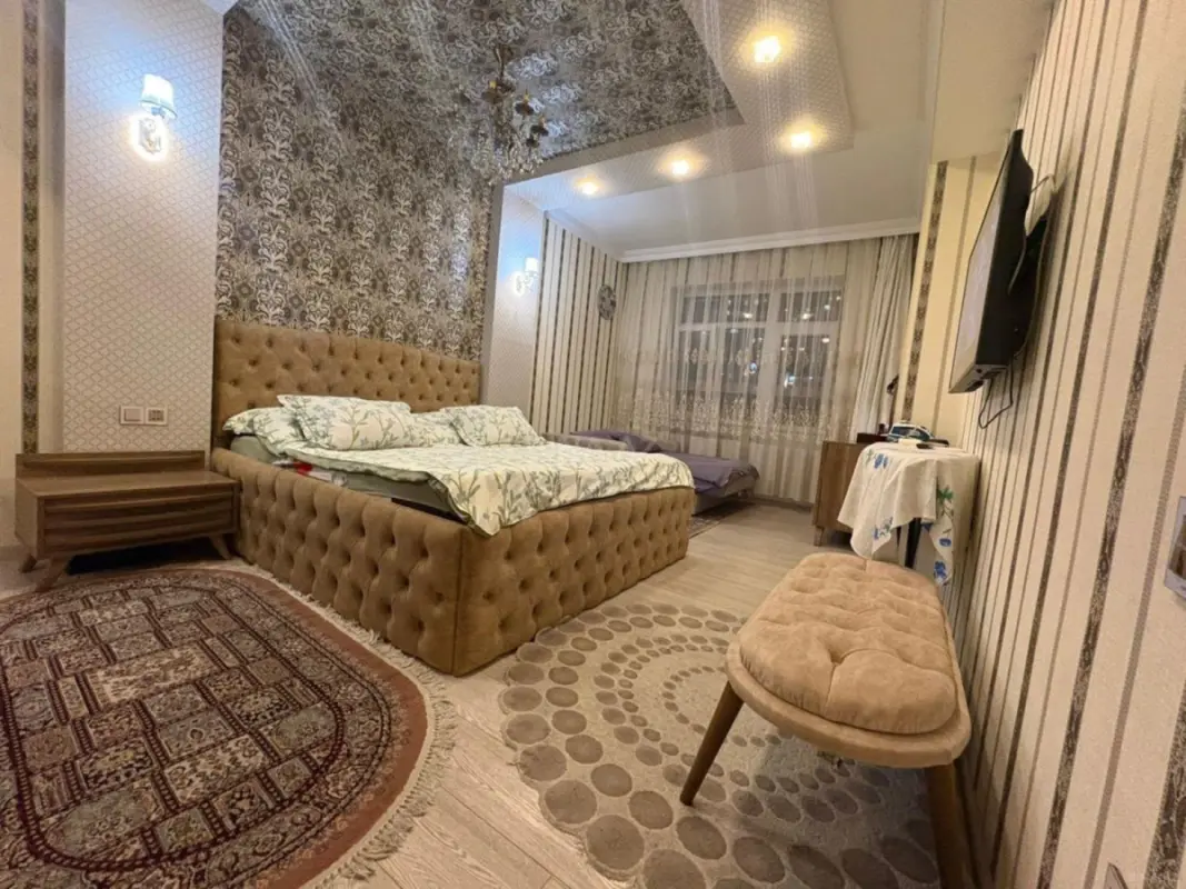 Satılır 2 otaqlı mənzil 109 m²