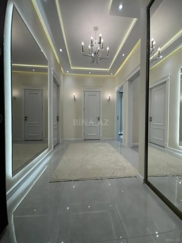 Satılır 3 otaqlı mənzil 97 m²