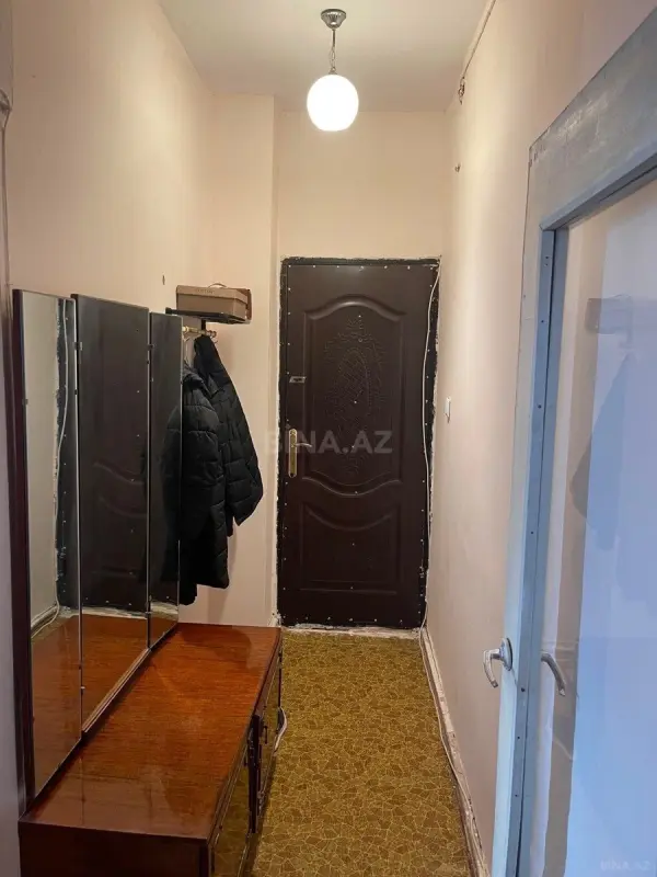 Satılır 1 otaqlı mənzil 32 m²