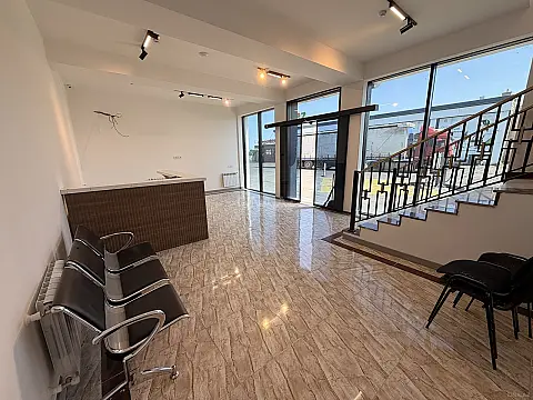 Kirayə verilir obyekt 450 m² — Bakı, Qobustan qəs. 450.00 m²