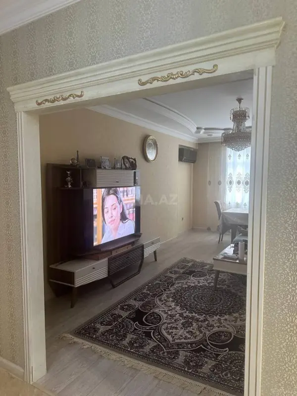 Satılır 2 otaqlı mənzil 109 m²