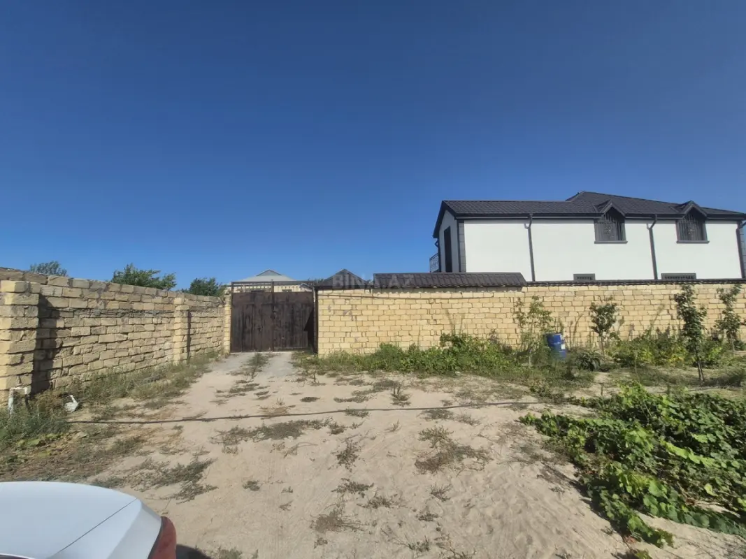 Satılır 1 otaqlı həyət evi 15 m²
