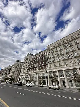 Satılır 4 otaqlı mənzil 175 m² — Bakı 4 otaq 175.00 m²