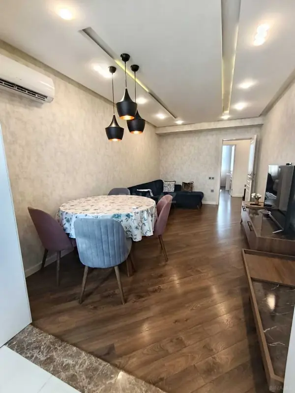 Satılır 4 otaqlı mənzil 108 m²