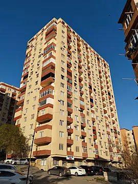 Satılır 2 otaqlı mənzil 65 m² — Bakı, Həzi Aslanov qəs. 2 otaq 65.00 m²