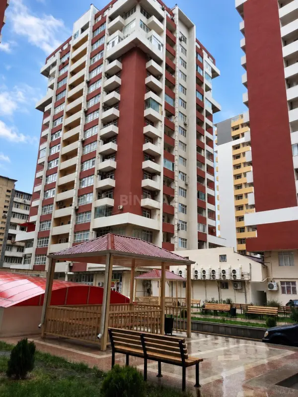 Satılır 2 otaqlı mənzil 98 m²