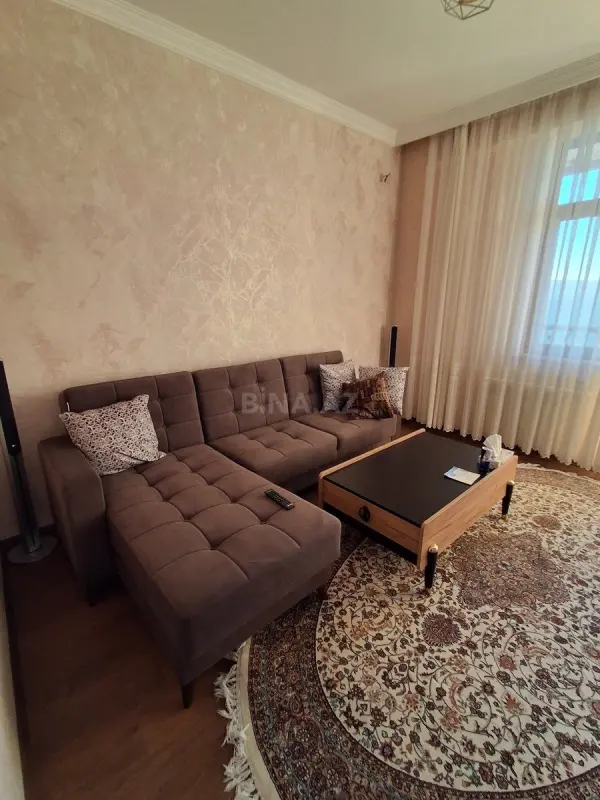 Satılır 3 otaqlı mənzil 91 m²