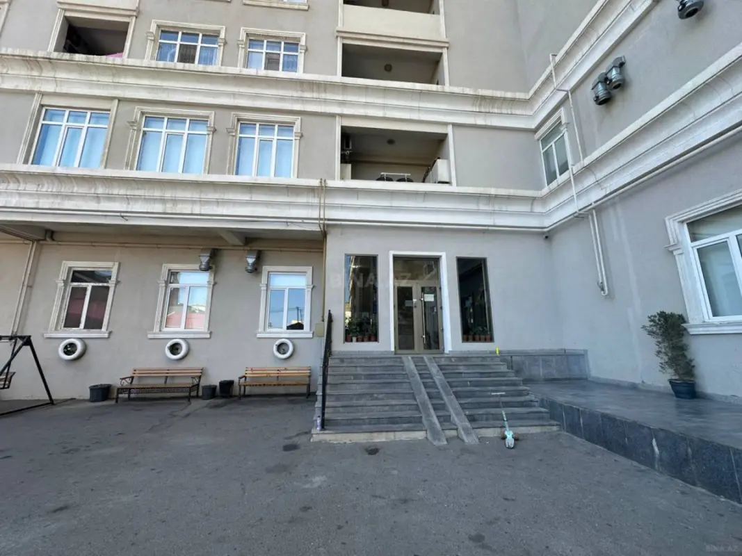 Satılır 4 otaqlı mənzil 170.7 m²