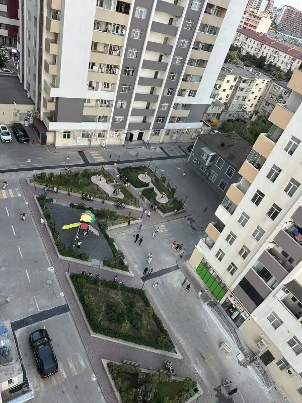 Satılır 2 otaqlı mənzil 100 m²