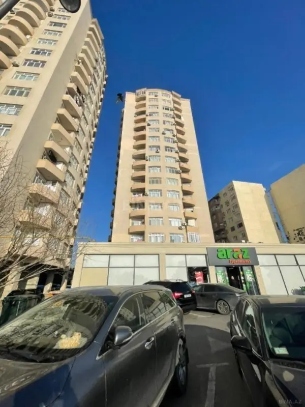 Satılır 3 otaqlı mənzil 86 m²
