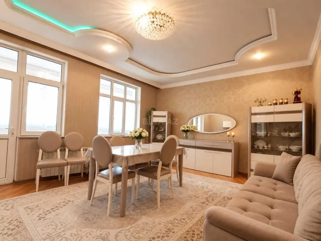 Satılır 3 otaqlı mənzil 136 m²