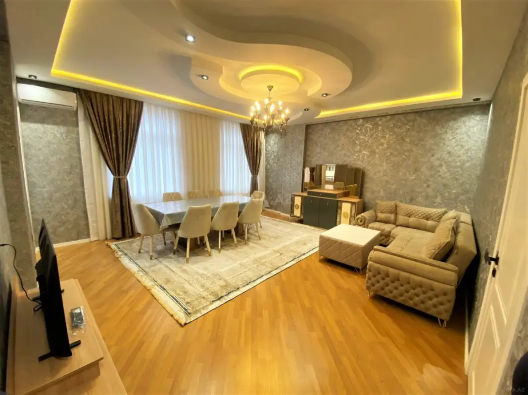 Kirayə verilir 3 otaqlı mənzil 165 m²