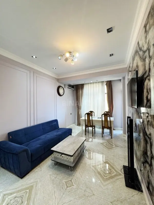 Kirayə verilir 2 otaqlı mənzil 50 m²