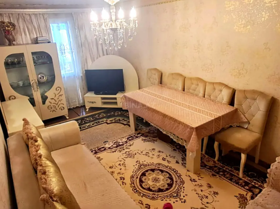 Satılır 4 otaqlı mənzil 80 m²