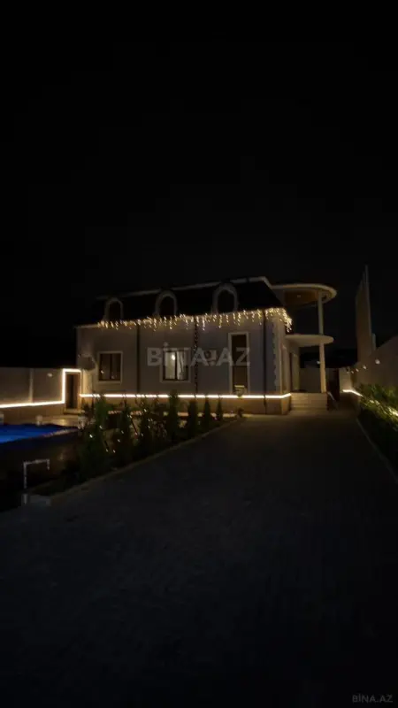 Kirayə verilir 5 otaqlı həyət evi 300 m²