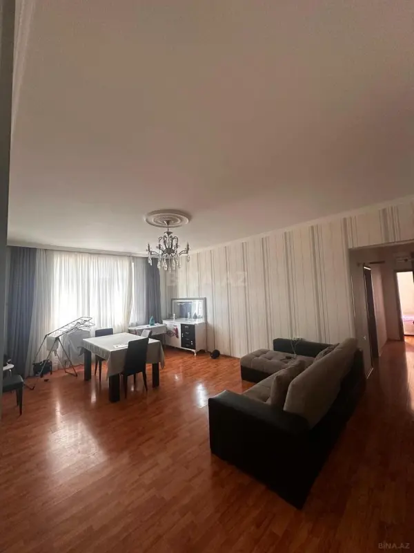 Kirayə verilir 3 otaqlı mənzil 105 m²