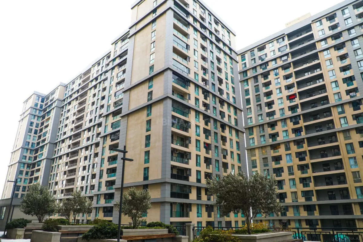 Satılır 2 otaqlı mənzil 50.4 m²