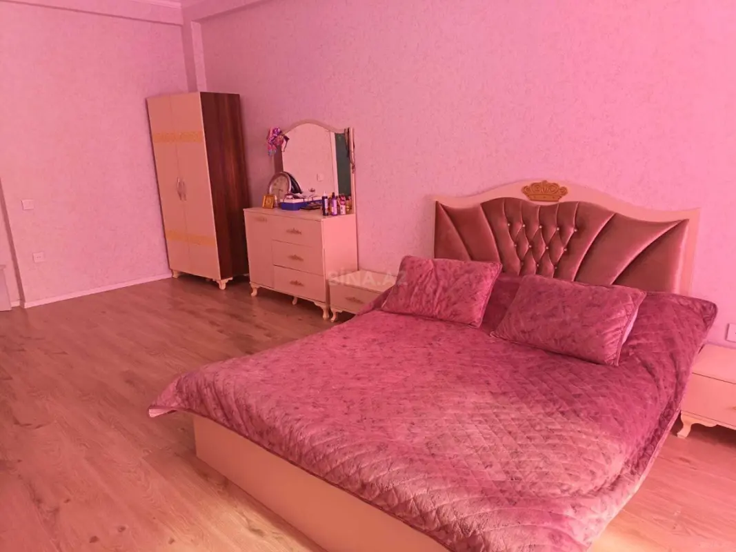 Kirayə verilir 2 otaqlı mənzil 66 m²