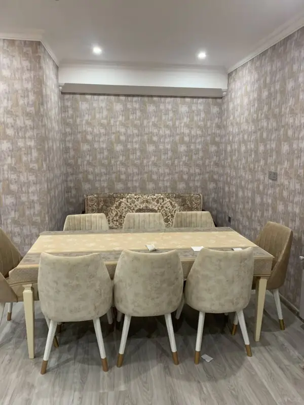 Satılır 4 otaqlı mənzil 132 m²