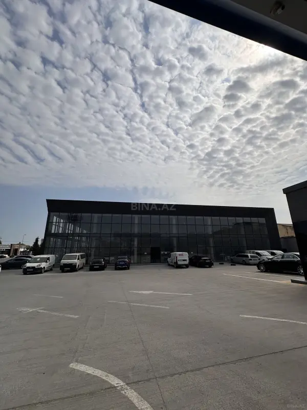 Kirayə verilir obyekt 2200 m²