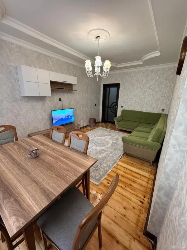 Satılır 2 otaqlı mənzil 66 m²