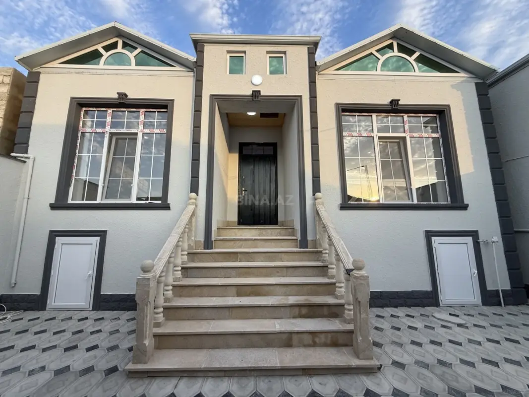 Satılır 3 otaqlı həyət evi 100 m²