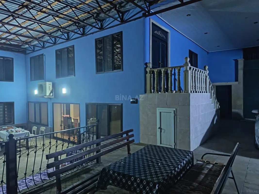 Kirayə verilir 4 otaqlı həyət evi 100 m²