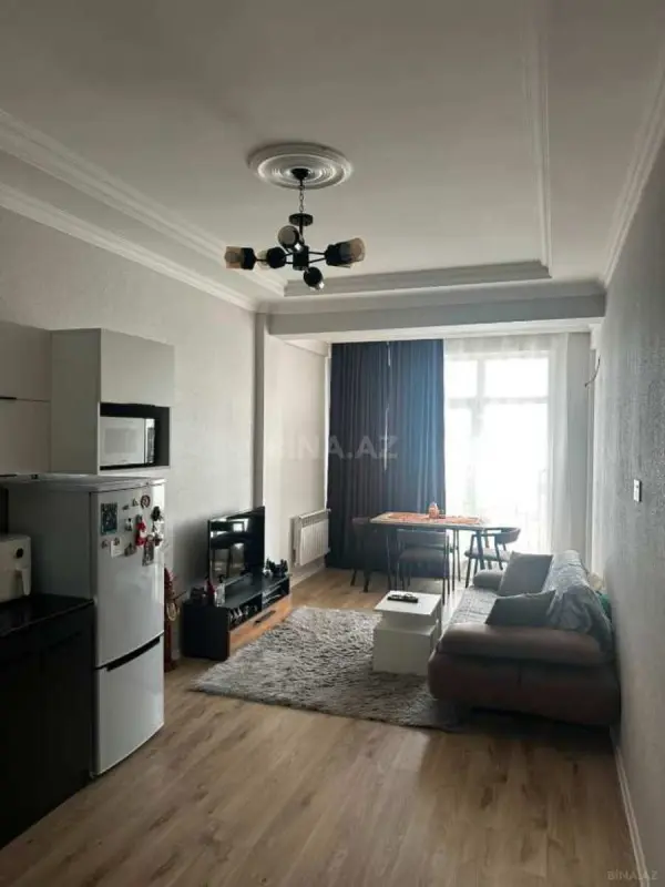 Kirayə verilir 2 otaqlı mənzil 62 m²