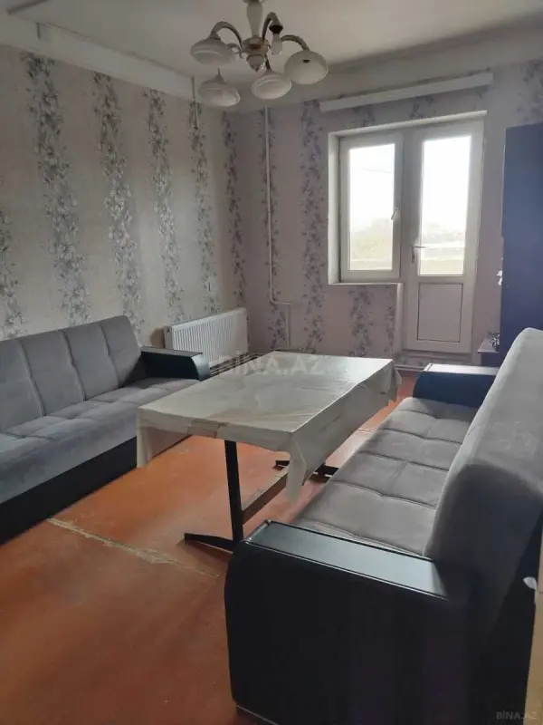 Kirayə verilir 4 otaqlı mənzil 90 m²