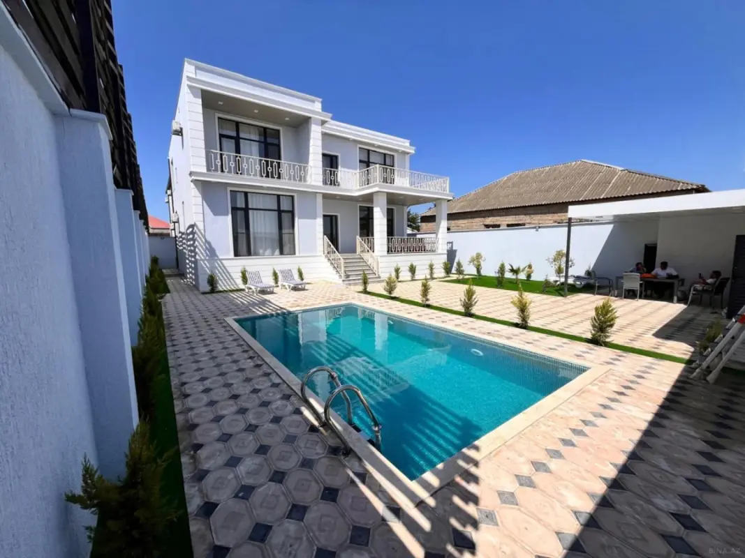 Kirayə verilir 4 otaqlı həyət evi 300 m²