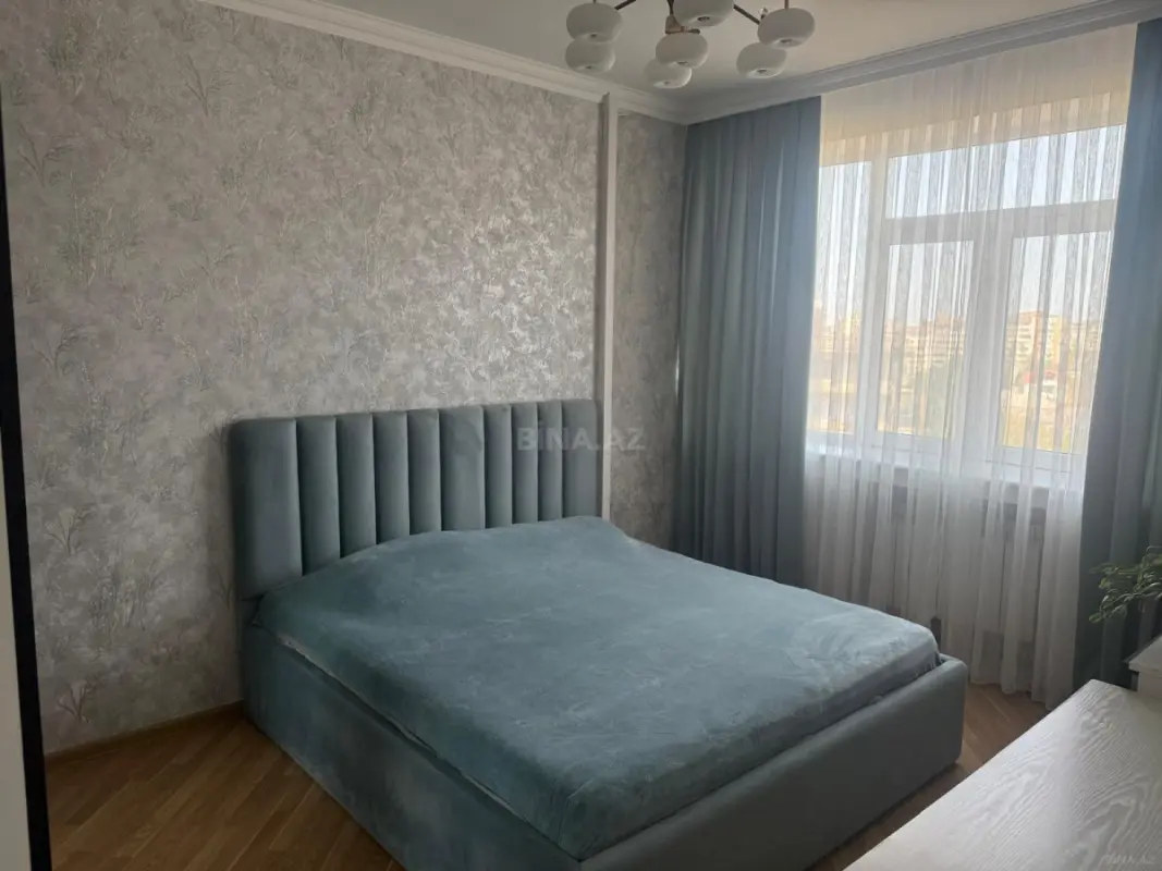 Satılır 3 otaqlı mənzil 98 m²