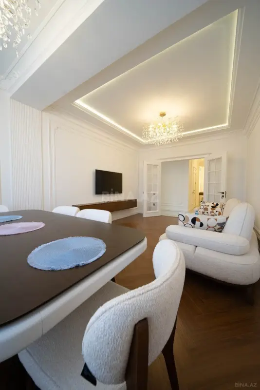 Satılır 3 otaqlı mənzil 120 m²