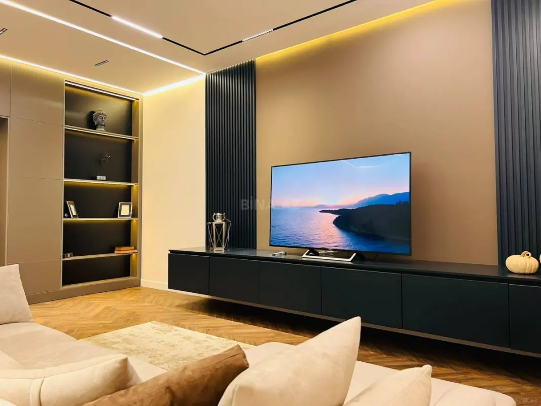 Kirayə verilir 2 otaqlı mənzil 96 m²