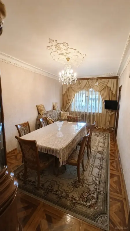 Satılır 5 otaqlı mənzil 100 m²