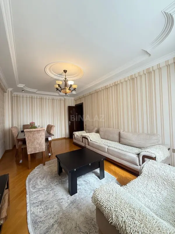Satılır 3 otaqlı mənzil 110 m²