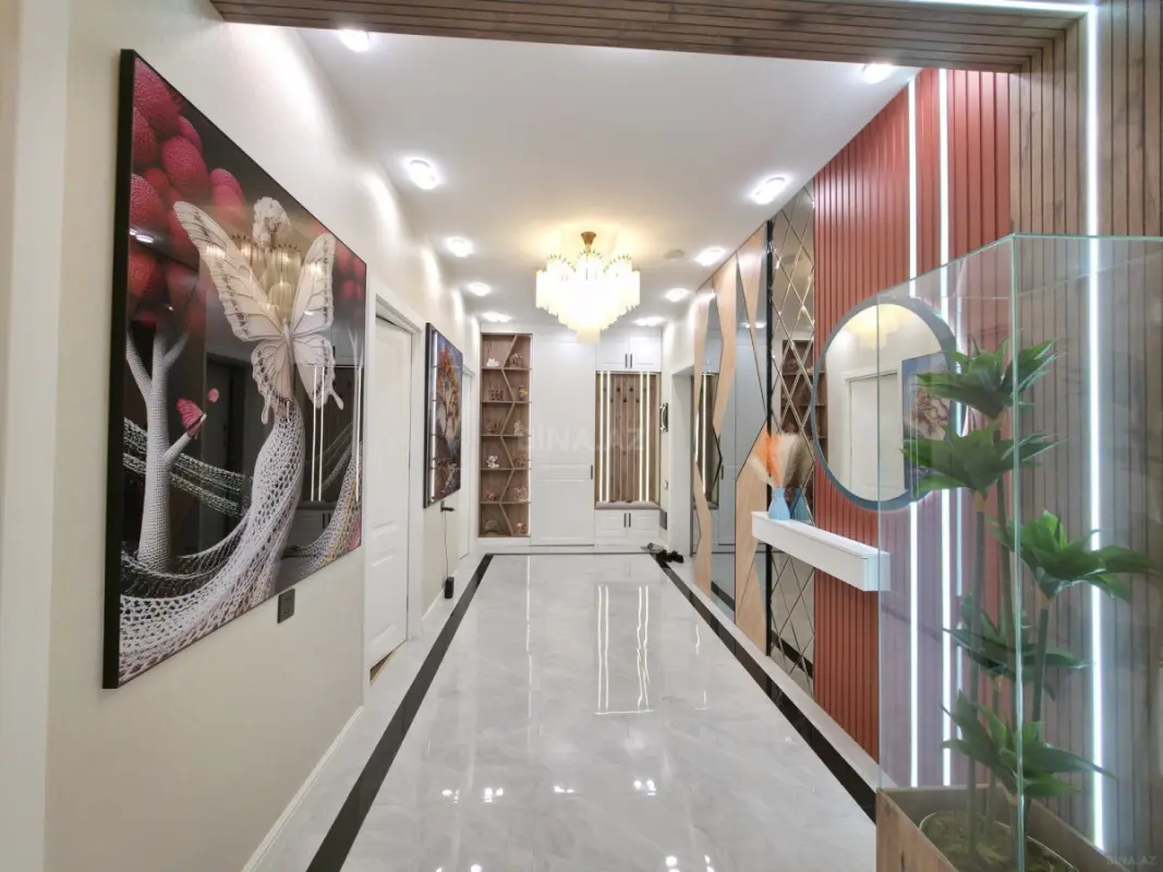 Satılır 3 otaqlı mənzil 111 m²