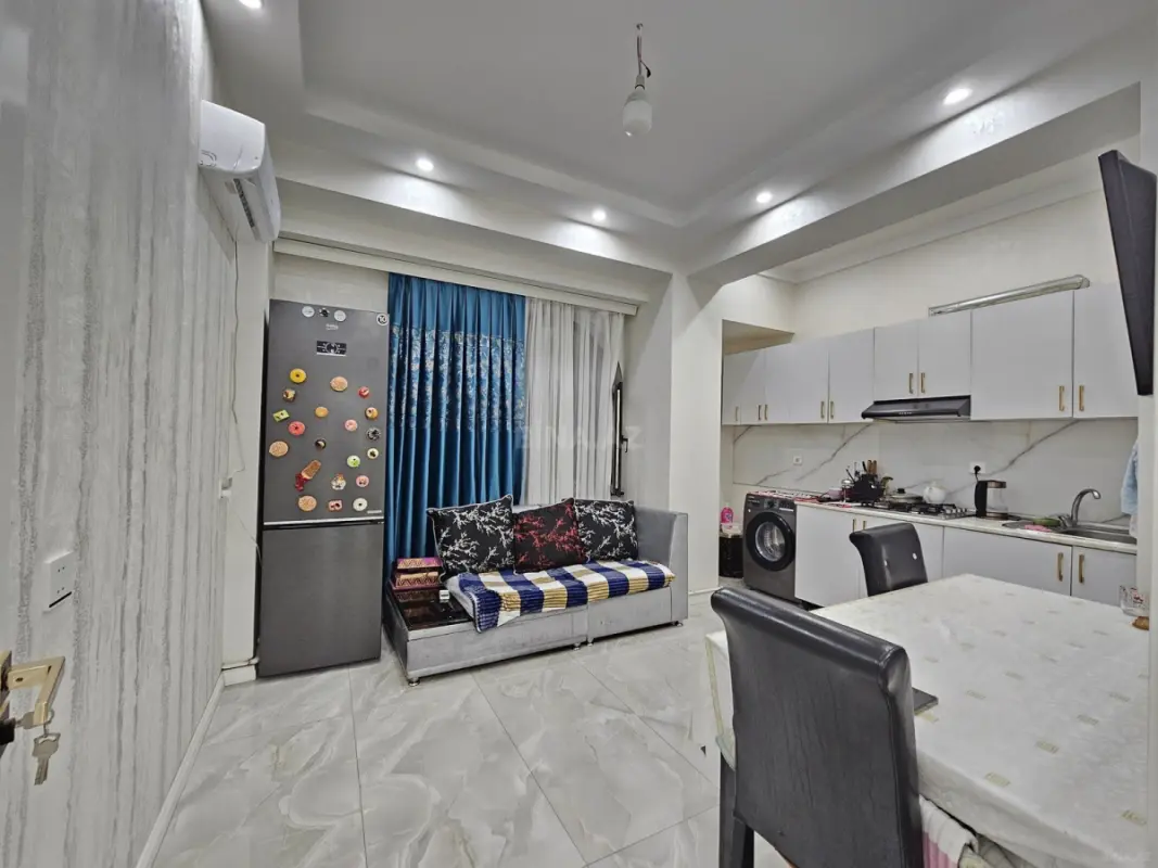 Satılır 2 otaqlı mənzil 45 m²