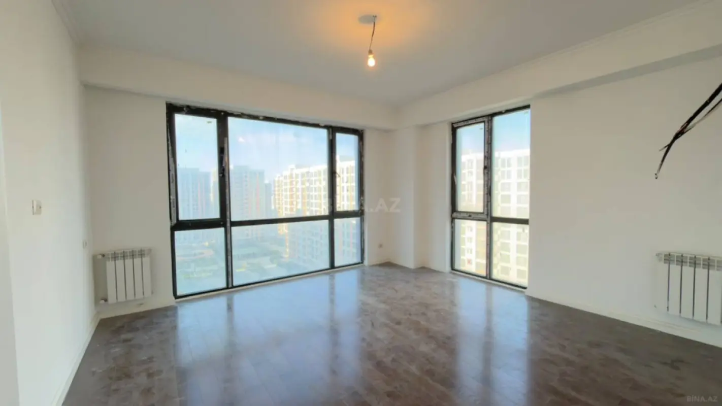 Satılır 4 otaqlı mənzil 104 m²