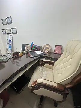 Kirayə verilir 4 otaqlı ofis 90 m² — Bakı 4 otaq 90.00 m²