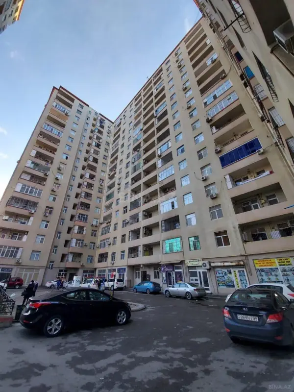 Satılır 2 otaqlı mənzil 65 m²