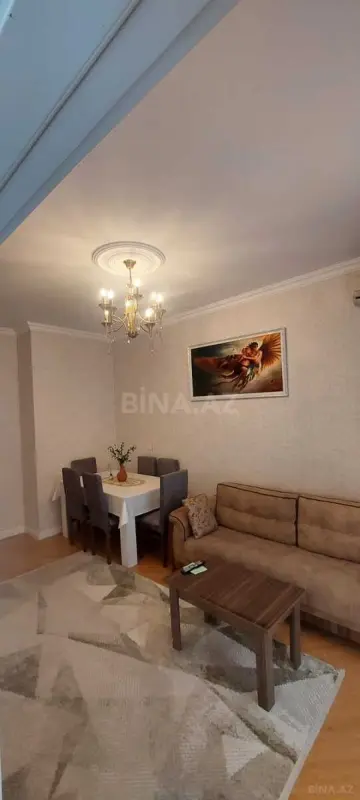 Kirayə verilir 2 otaqlı mənzil 62 m²