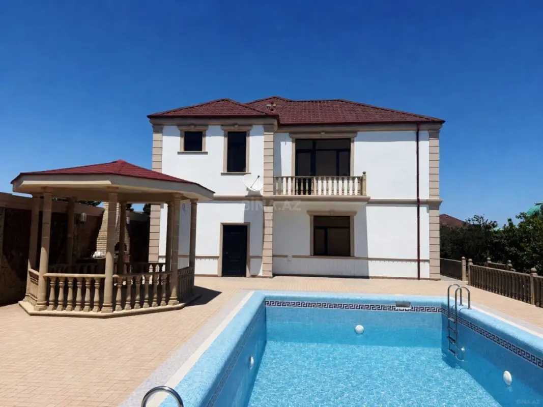 Satılır 6 otaqlı həyət evi 430 m²