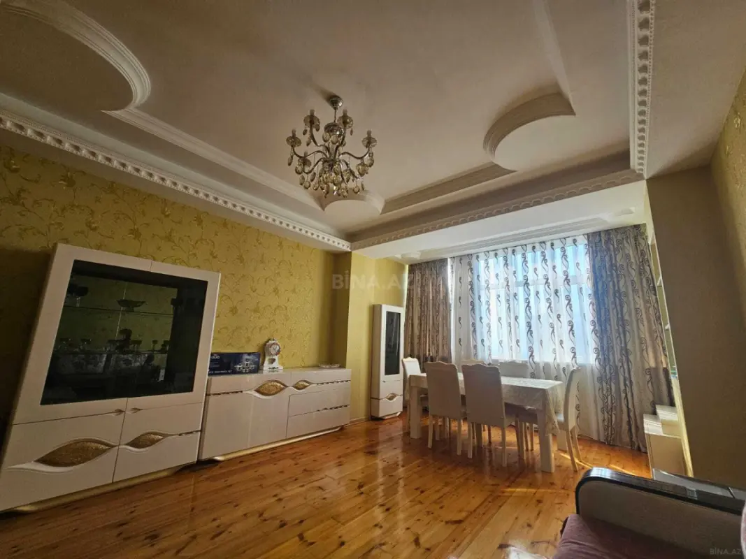 Kirayə verilir 3 otaqlı mənzil 103 m²