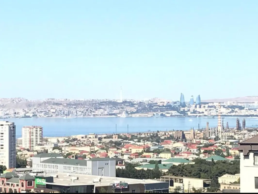 Satılır 3 otaqlı mənzil 129 m²