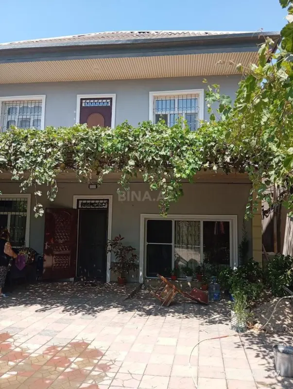 Satılır 5 otaqlı həyət evi 130 m²